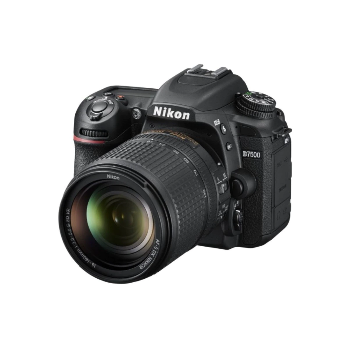 Cámara réflex Nikon D7500 con objetivo 18-140 mm VR